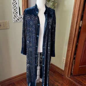 Elegant Blue Velvet Embroidered Duster Coat